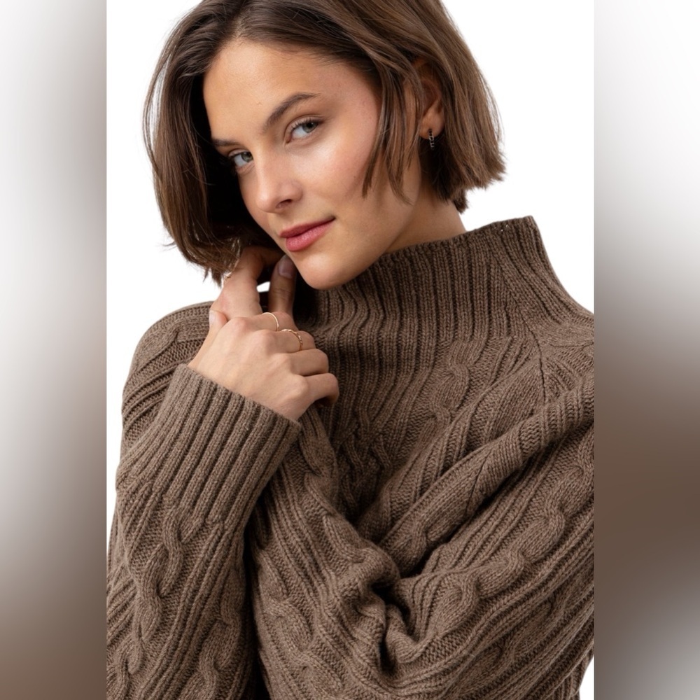 St. John’s Bay Cable Knit Sweater 0X Plus Size Taupe Crewneck